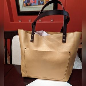 BNIB Large Tote bag in NEW Champaign color